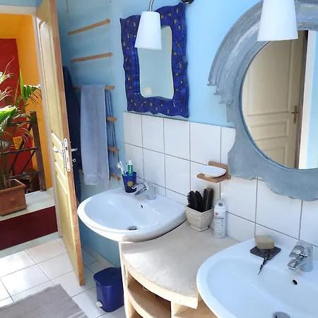 Bed & Breakfast La Grange Bleuzen *